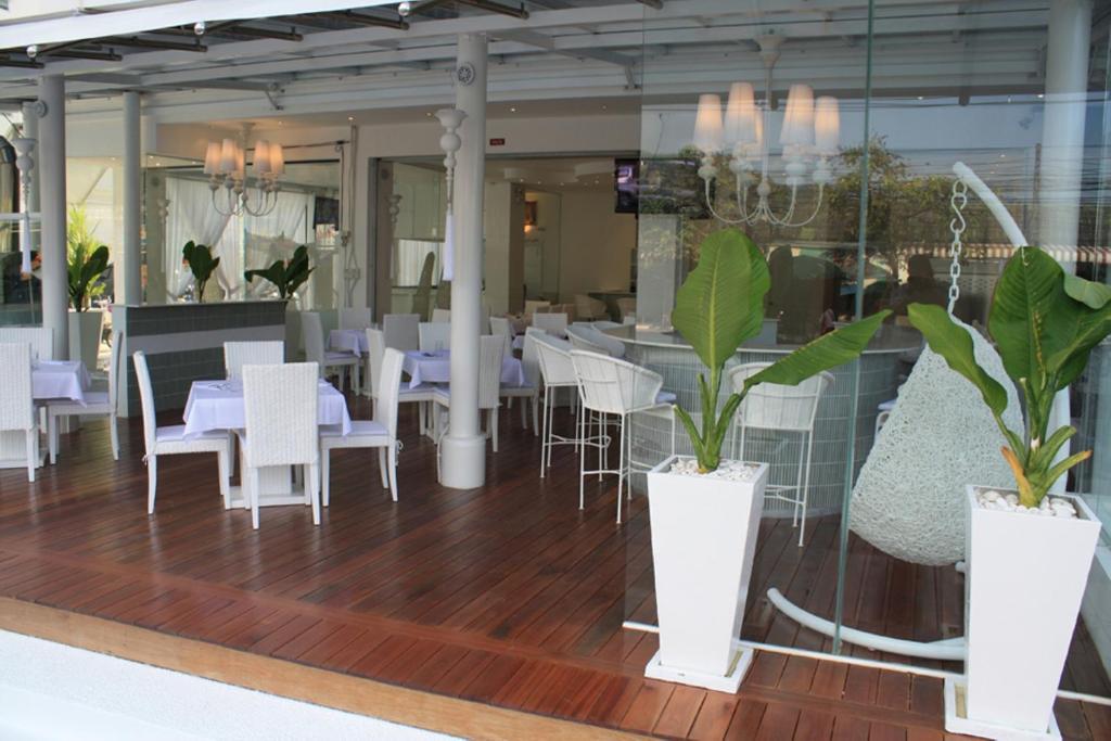 Santi White Hotel Phuket Ngoại thất bức ảnh